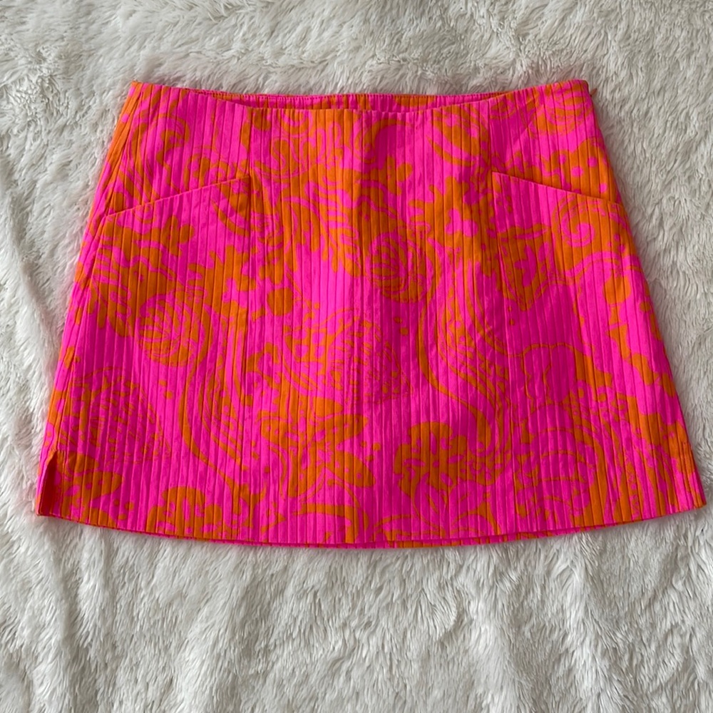 Lilly Pulitzer skort size 4